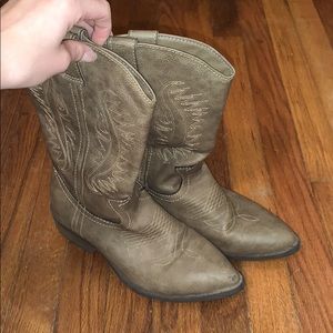 Rampage Cowgirl Boots